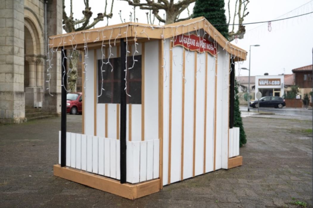 LA BOÎTE AUX LETTRES DU PÈRE NOËL EST  INSTALLÉE!